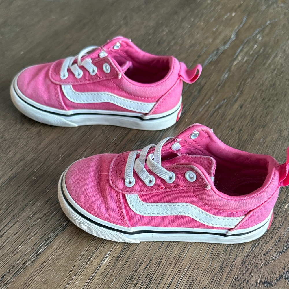 Vans Kids Sneakers - Pink and White